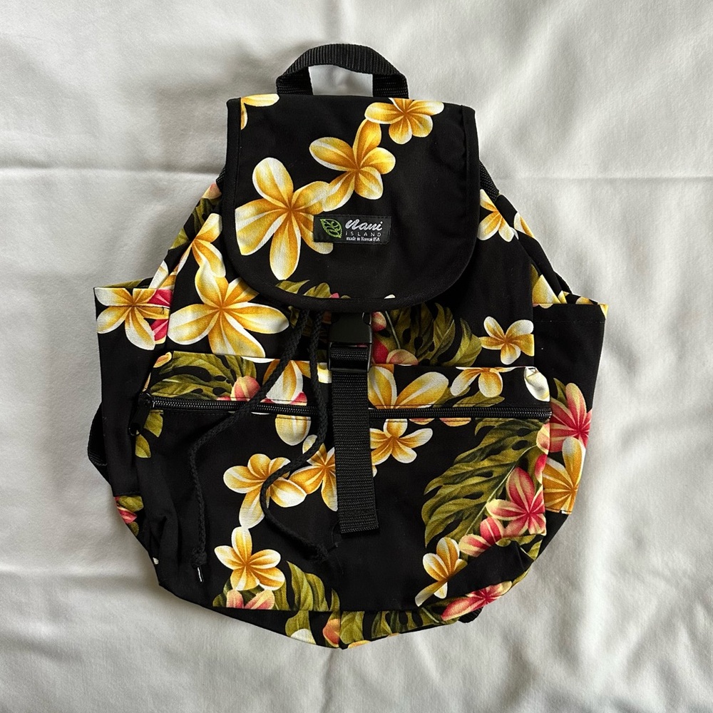 Nani Island Flap Backpack SMALL
